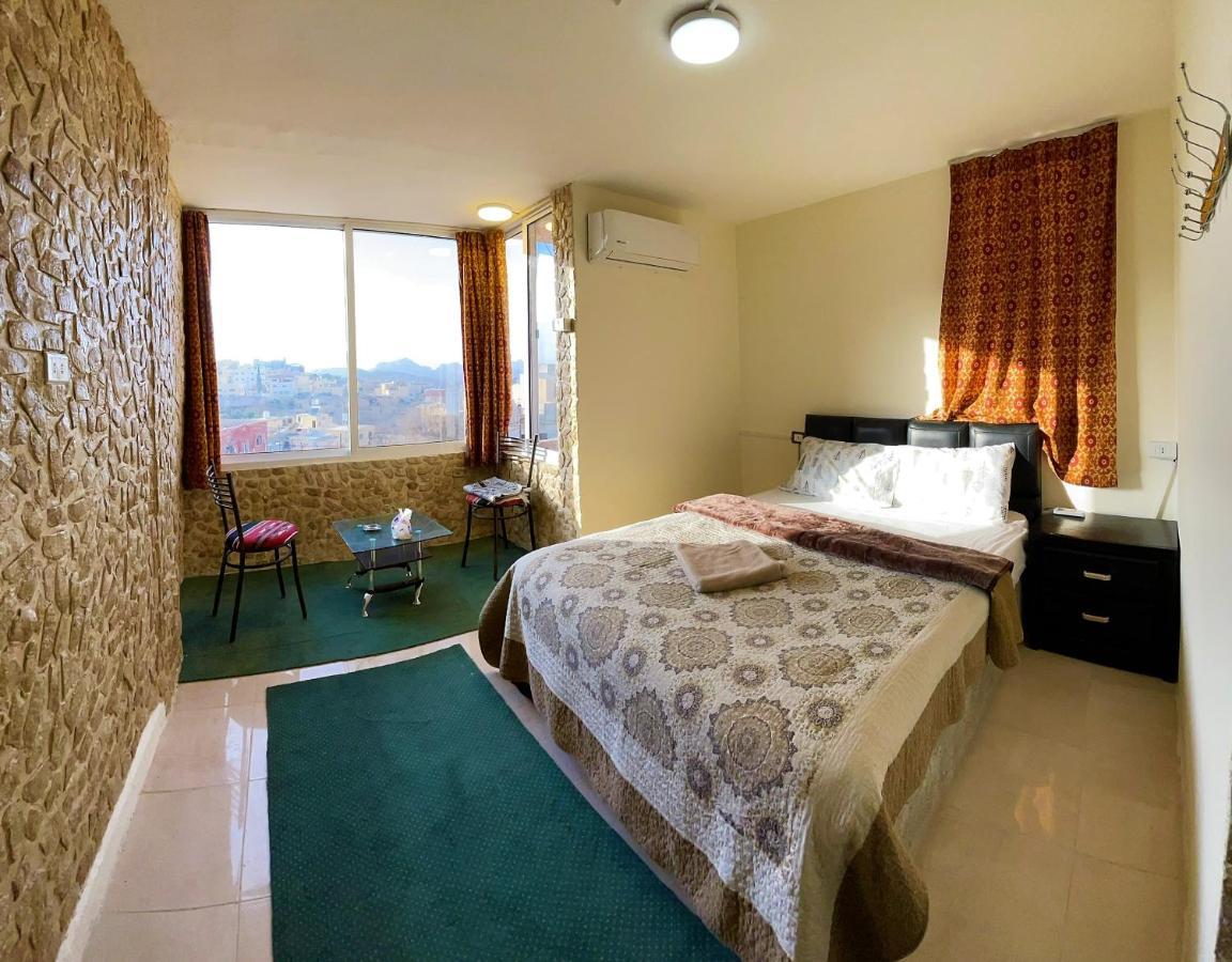 Orient Gate Hotel Wadi Musa Eksteriør billede